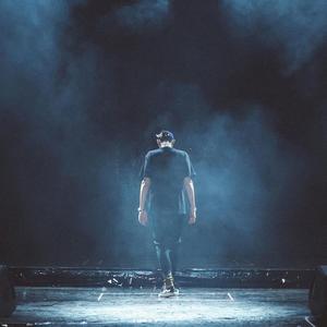 国产极品两年半一起草
